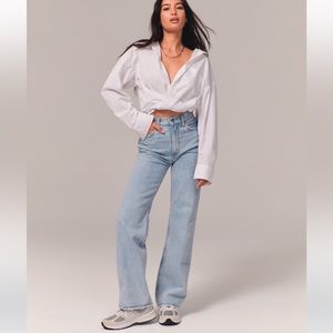 Abercrombie 90’s relaxed jeans size 26 extra short